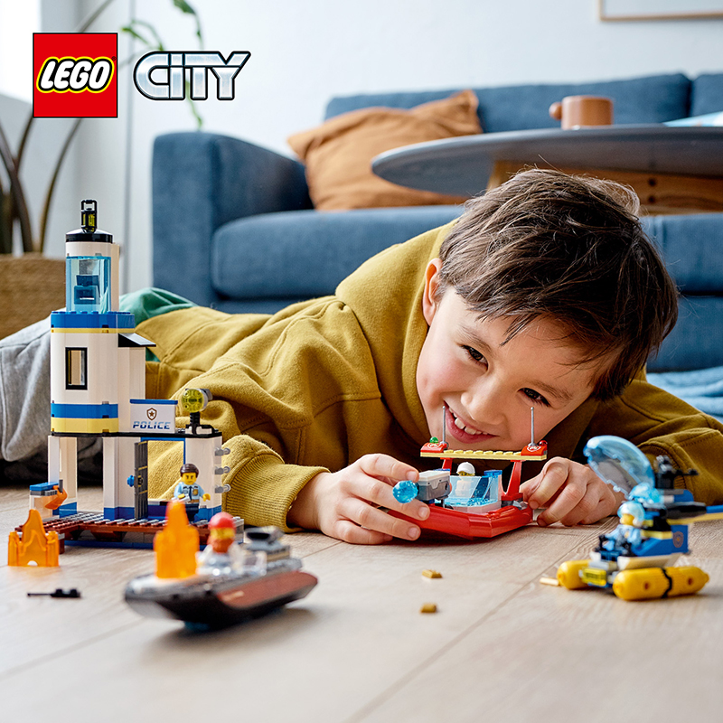 Đồ Chơi Lắp Ráp LEGO Trạm Cảnh Sát Tuần Tra  & Cứu Hỏa Biển 60308 Cho Bé Trên 5 Tuổi