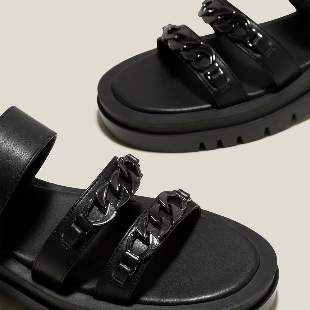 Vasscara Giày Sandal Đế Chunky Quai Ngang Nhấn Khóa Trang Trí - SDK 0330