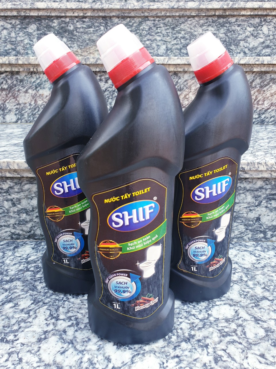 Nước tẩy rửa toilet