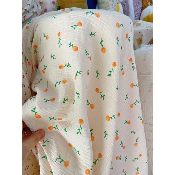 Vải xô muslin hình quả quýt cam nền be xô 2 lớp loại 1 mềm mịn