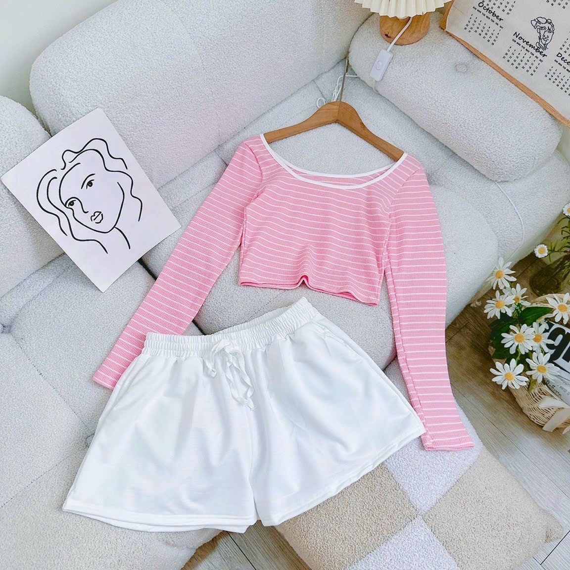 SET ĐI BIỂN ÁO THUN ÔM BODY TAY DÀI SỌC + QUẦN GIẢ VÁY NGẮN SHORTS LƯNG CAO ỐNG RỘNG ĐỒ BƠI 2 MẢNH DẠO PHỐ ĐI CHƠI