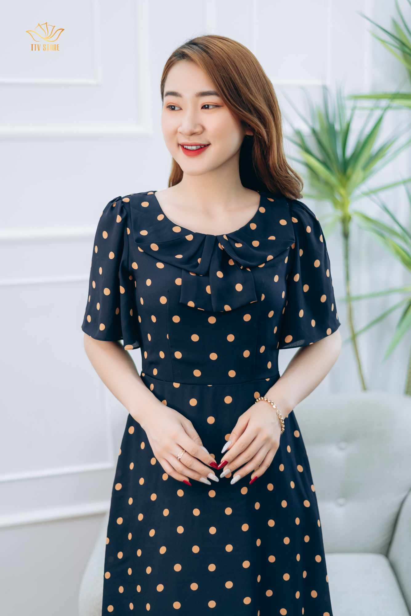 Đầm xòe thiết kế trung niên cao cấp sang trọng Cổ tròn nơ tay loe màu Xanh chấm bi nâu TTV STORE TTV1363