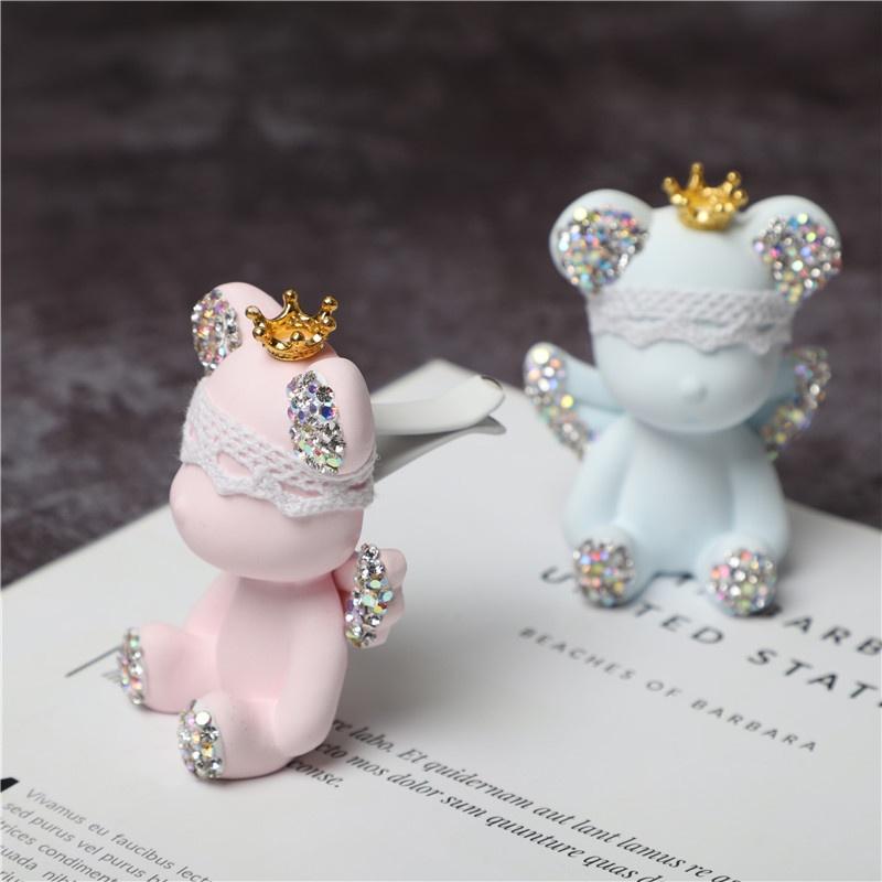 Kẹp Khuếch Tán Nước Hoa Hình Đôi Cánh Gấu Vương Miện Đính Đá Dễ Thương Sáng Tạo Cho Xe Hơi