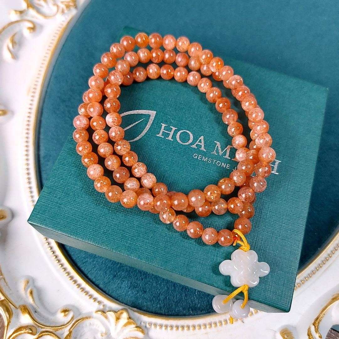 Vòng tay phong thủy đá Mặt Trời Sunstone chuỗi 108 hạt 6 li mix charm Cát Tường Bạch Ngọc, đá Cẩm Thạch bánh xe