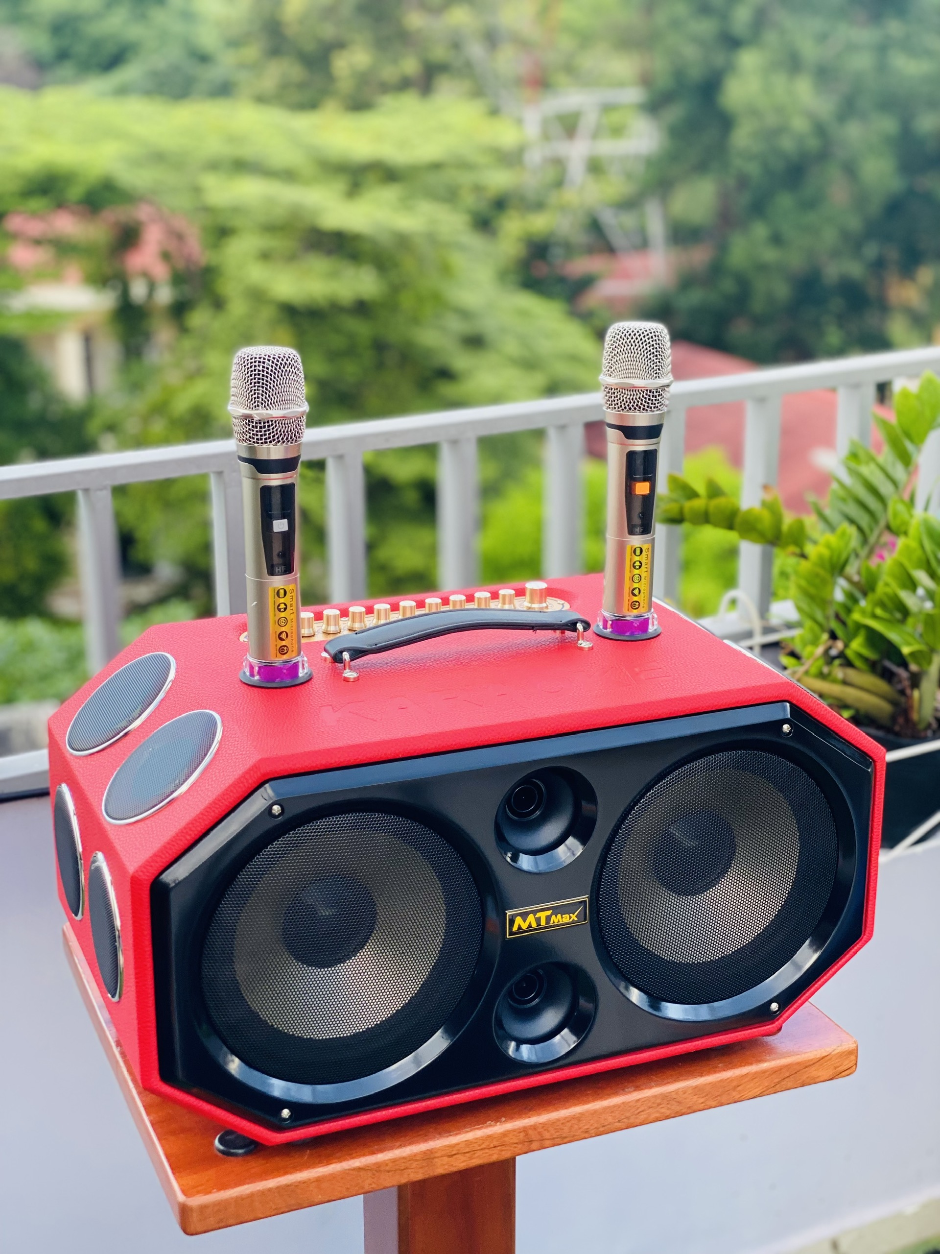 Loa Xách Tay Karaoke MTMAX K124 Pro Âm Thanh Đa Hướng Hệ Thống 12 Loa 12 Đường Tiếng, 2 Bass 20 Công Suất Lớn Đến 500W, Tặng Kèm 2 Micro, Hàng Chính Hãng, Bảo Hành 12 Tháng