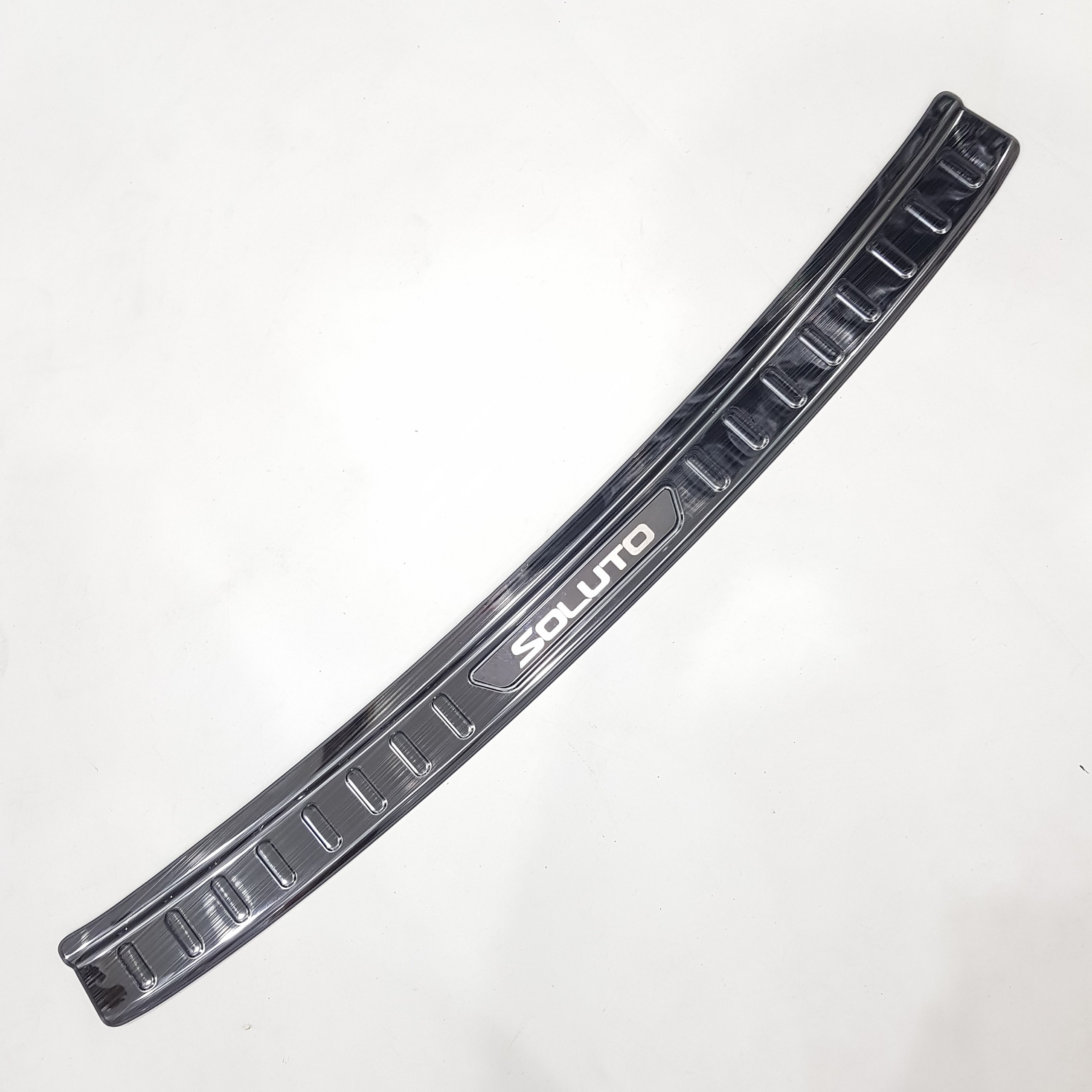 Bộ ốp chống trầy Cốp Titan dành cho xe KIA Soluto