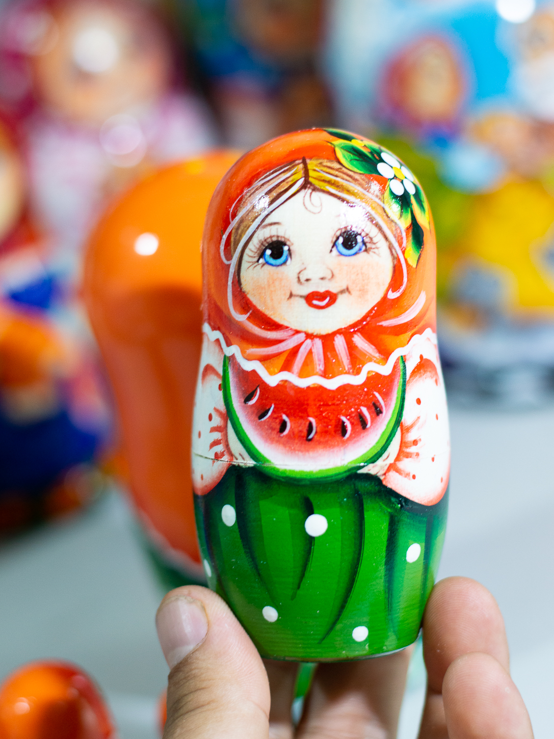 (CỰC DỄ THƯƠNG) BỘ BÚP BÊ NGA MATRYOSHKA 5 LỚP 15CM &quot;MISA ÔM TÁO&quot; QUÀ LƯU NIỆM NGA ĐỘC ĐÁO CỰC ĐẸP