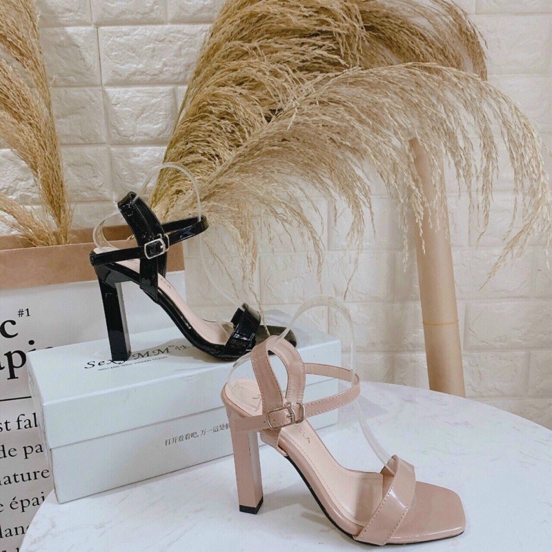 Giày sandal cao gót big size nữ 40 41 42 43 quai ngang thời trang màu đen gót vuông mũi vuông cao 9 phân