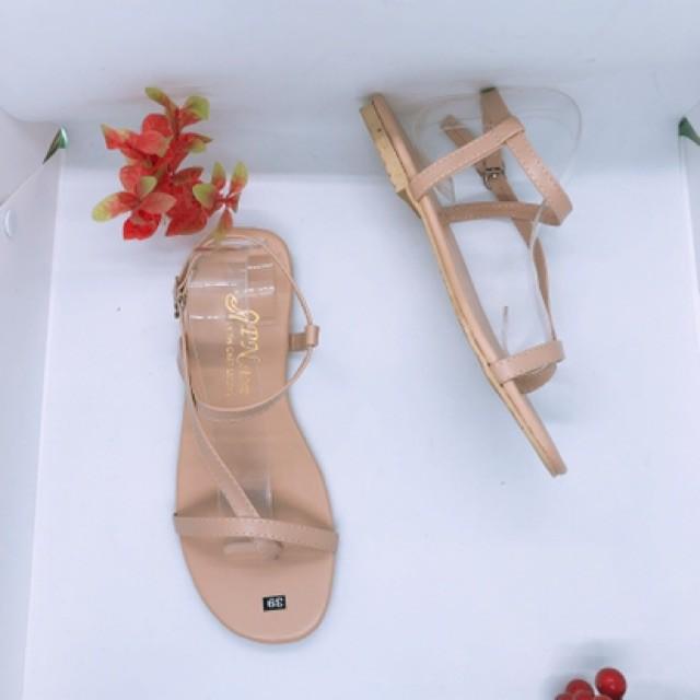 Sandal đế bệt dây mảnh chéo T&amp;T