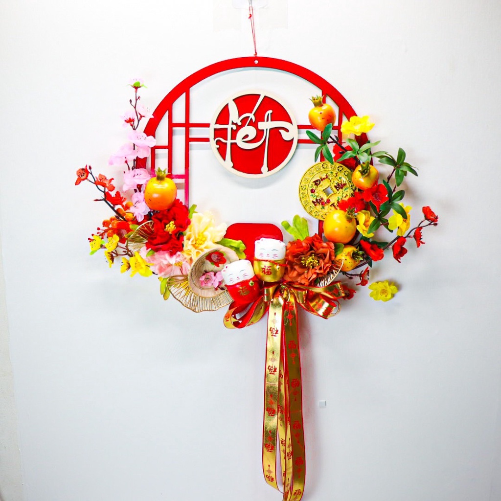 Vòng hoa tết H68, vòng quả đỏ hoa mai đào trang trí tặng kèm đèn