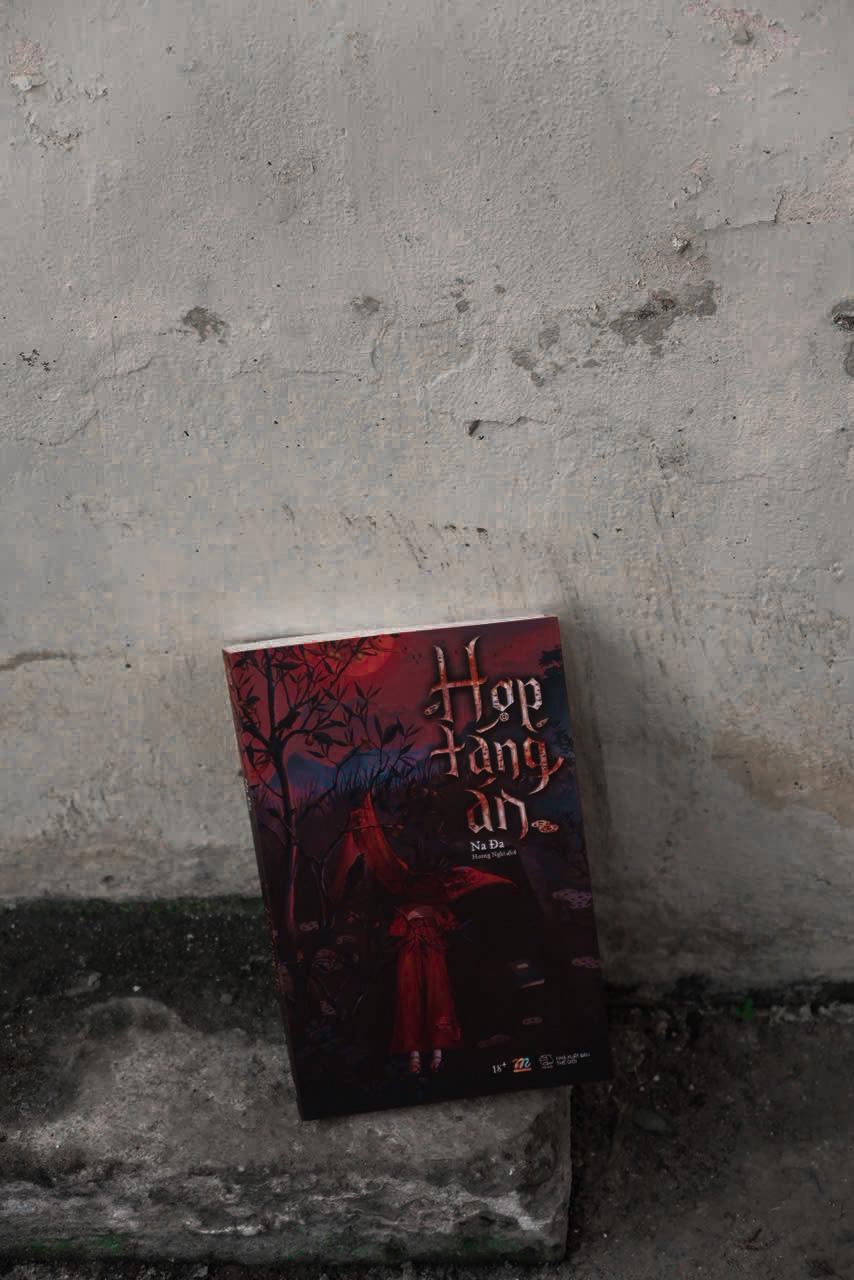 Sách - Hợp Táng Án