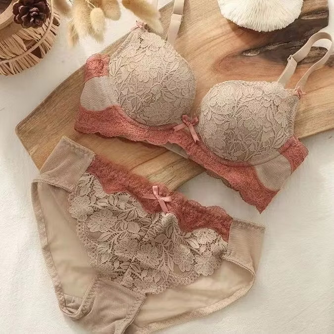 Bộ Đồ Lót Hoa Trà Ren Hoa Không Gọng Mút Vừa Nâng Ngực Đẹp