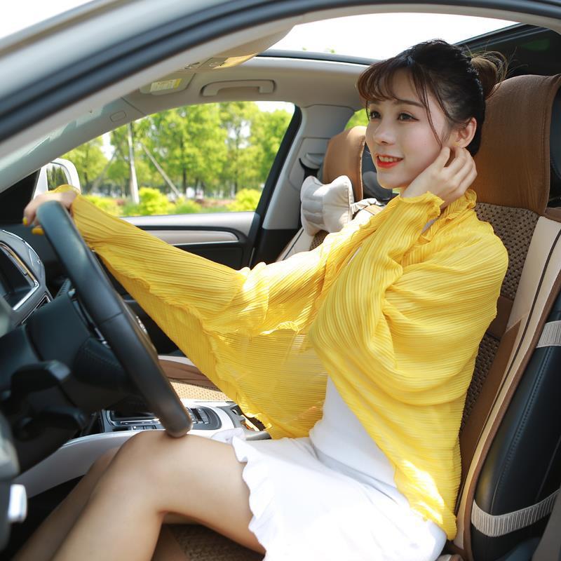 Combo 1 trong 2 Áo khoác và khăn choàng cổ
