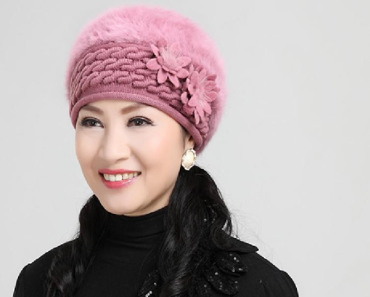 Mũ len lông thỏ gắn hoa đôi phong cách Hàn cho mẹ, nón nồi len cho người cao tuổi