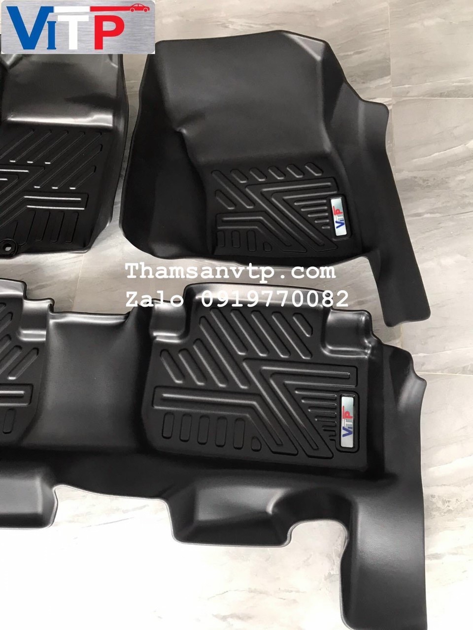 Thảm Sàn ViTP Nhựa Đúc Khuôn Mitsubishi OutLander Full tràn viền bậc cửa