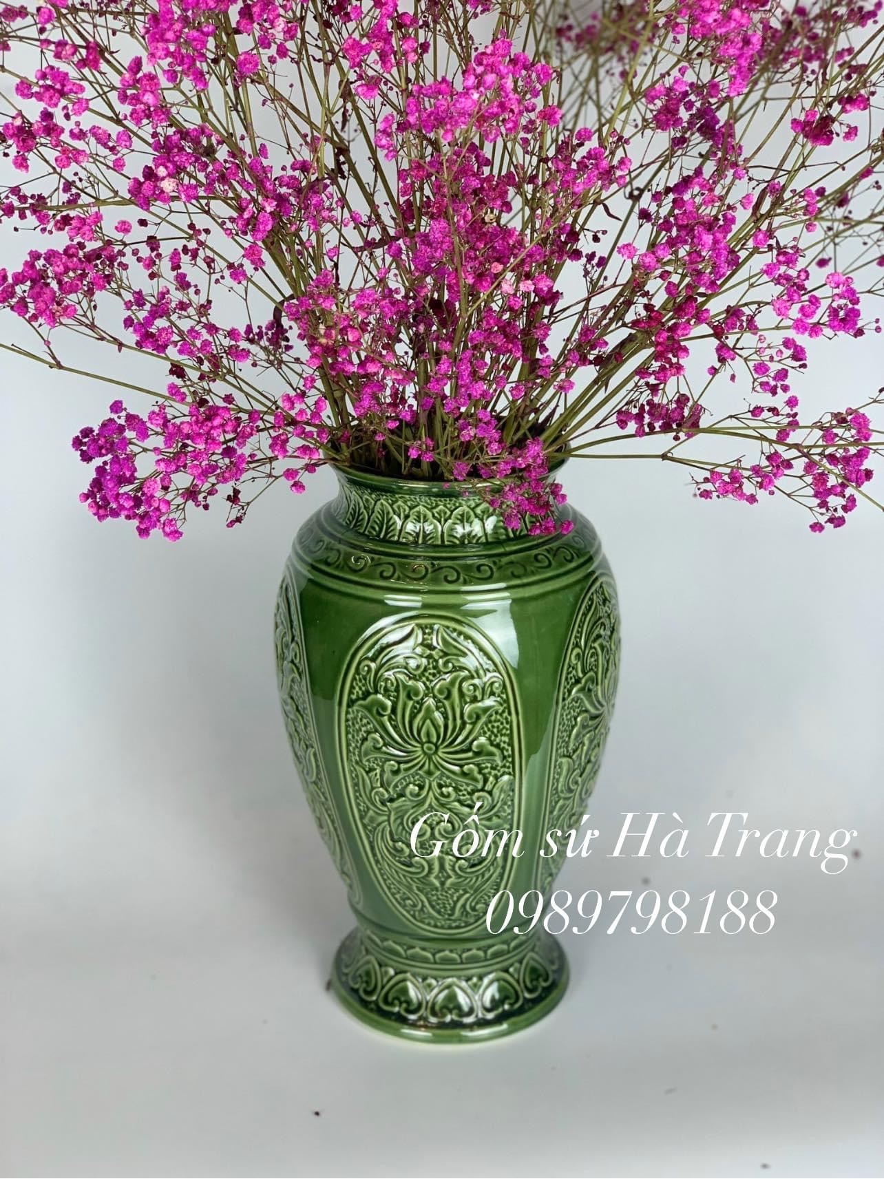 Lọ hoa gốm sứ Bát Tràng cao cấp men lục bảo hoạ tiết nổi cao 33cm
