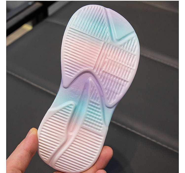 Giày Sandal quai hậu cho bé gái, thể thao siêu nhẹ, êm nhẹ chống trơn  – GSD9009C
