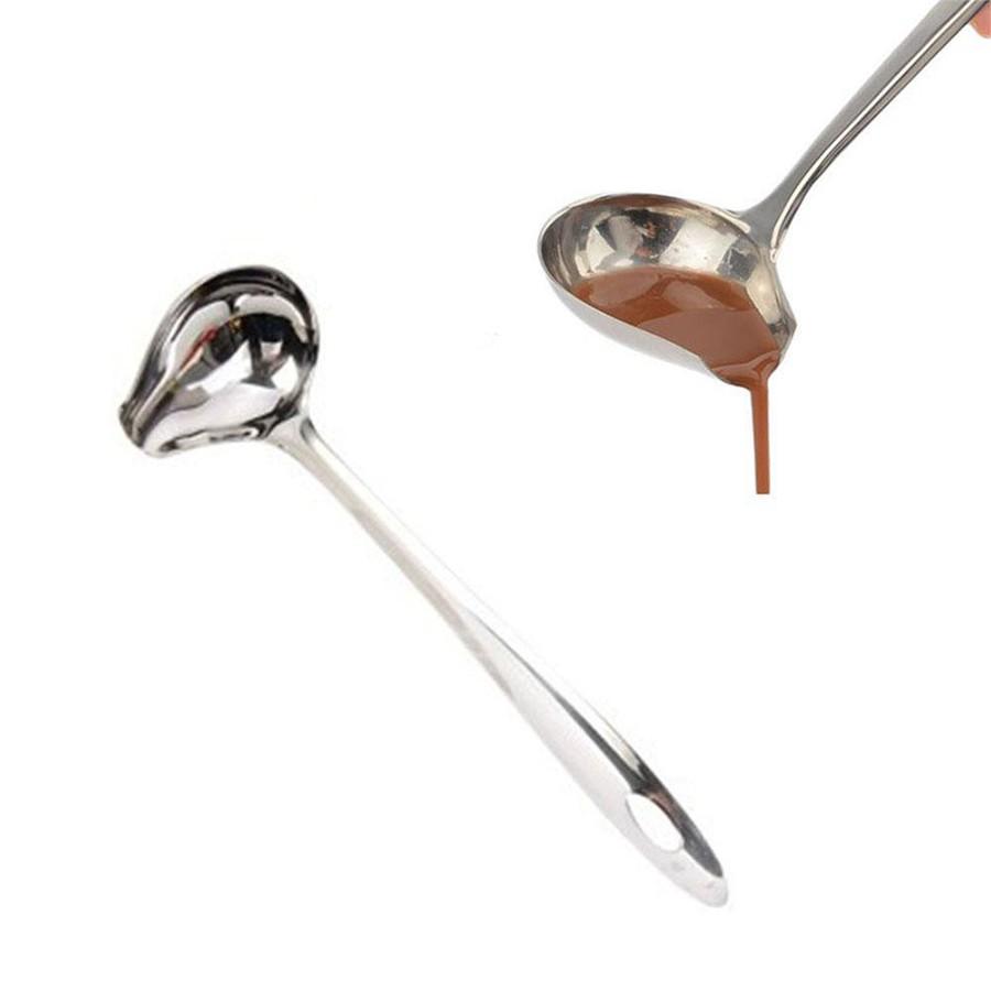 Mui mỏ vịt múc sữa dừa ,trân châu