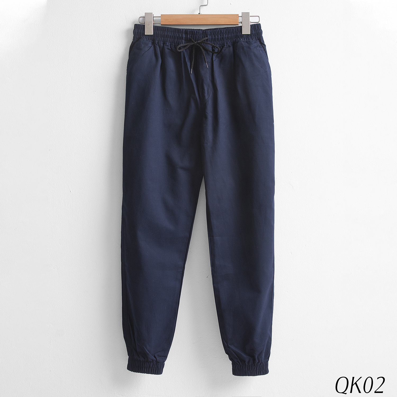 Hình ảnh Quần Jogger KaKi Unisex Trẻ Trung Năng Động,4 Màu Cá Tính Hình ảnh Quần Jogger KaKi Unisex Trẻ Trung Năng Động,4 Màu Cá Tính