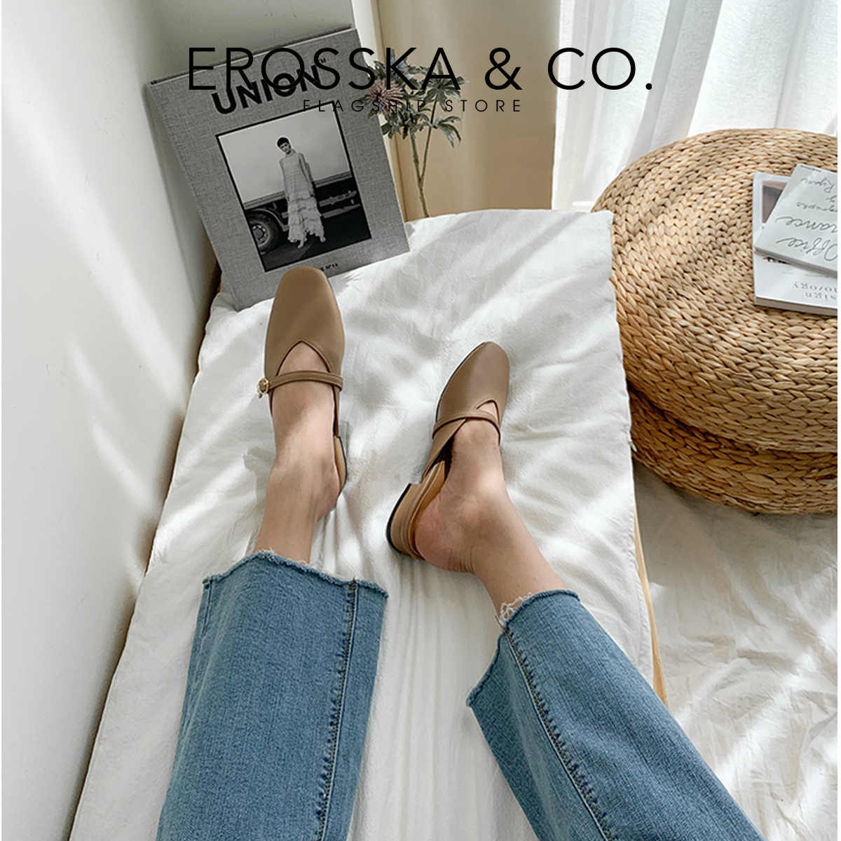 Erosska - Giày sục nữ mũi tròn phối dây phong cách thanh lịch EL022