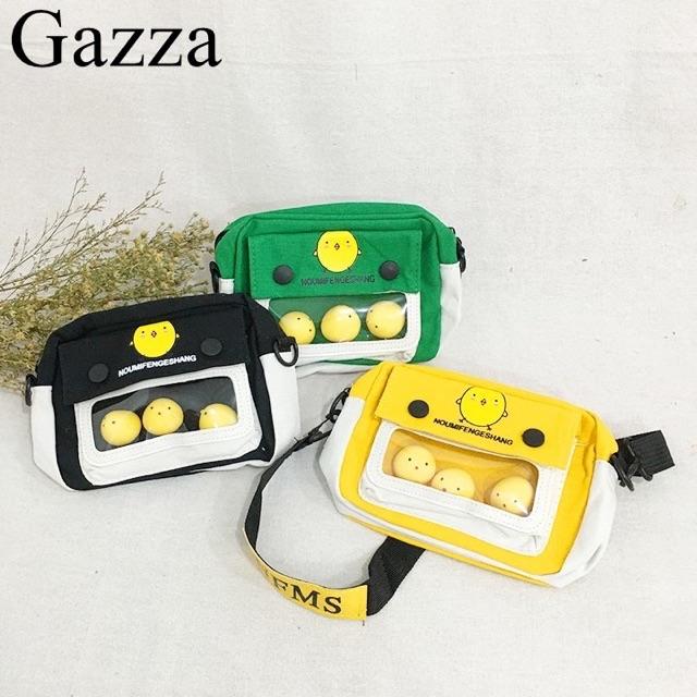 Túi đeo chéo nữ hình gà con phối meca trong suốt