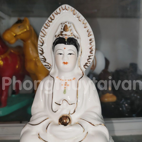 Tượng Quan Âm Áo Trắng Viền Vàng Cao 19cm