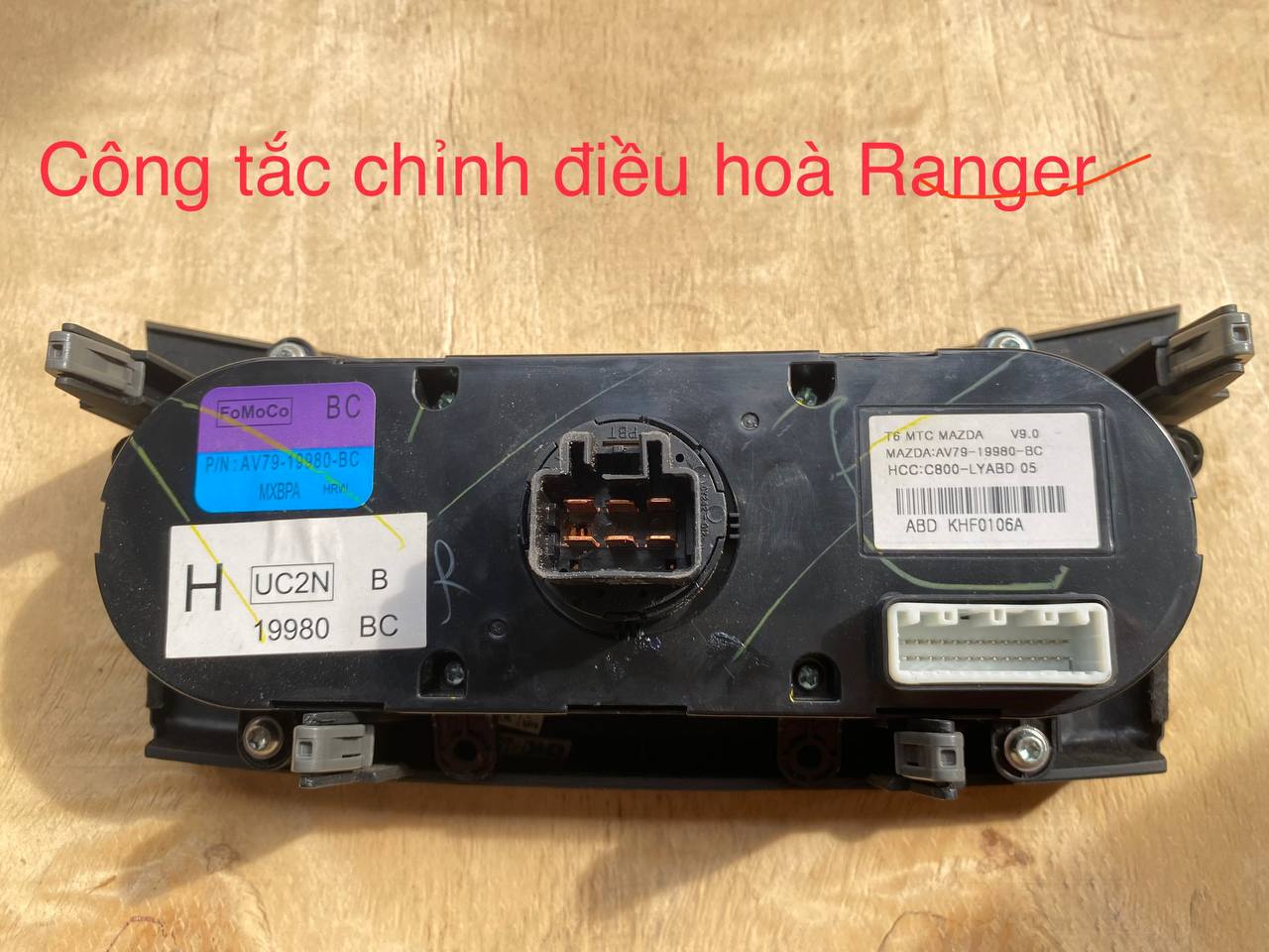 Công tắc chỉnh điều hoàn Ford Ranger
