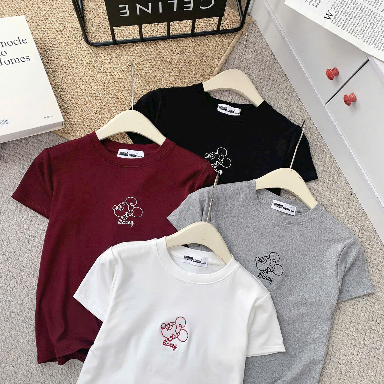 Áo Thun Nữ Cotton Cao Cấp Họa Tiết Mickey Đơn Giản