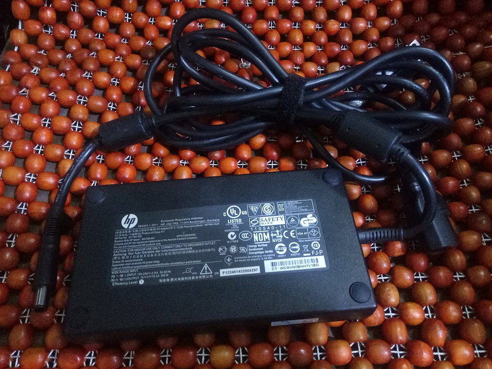 Sạc laptop HP 200w kim to 7.4mm x 5.0mm - Adapter sạc máy tính laptop 200w dùng cho laptop HP 8570w,8770w, Zbook 14, Zbook 15, Zbook 17 - Hàng chính hãng