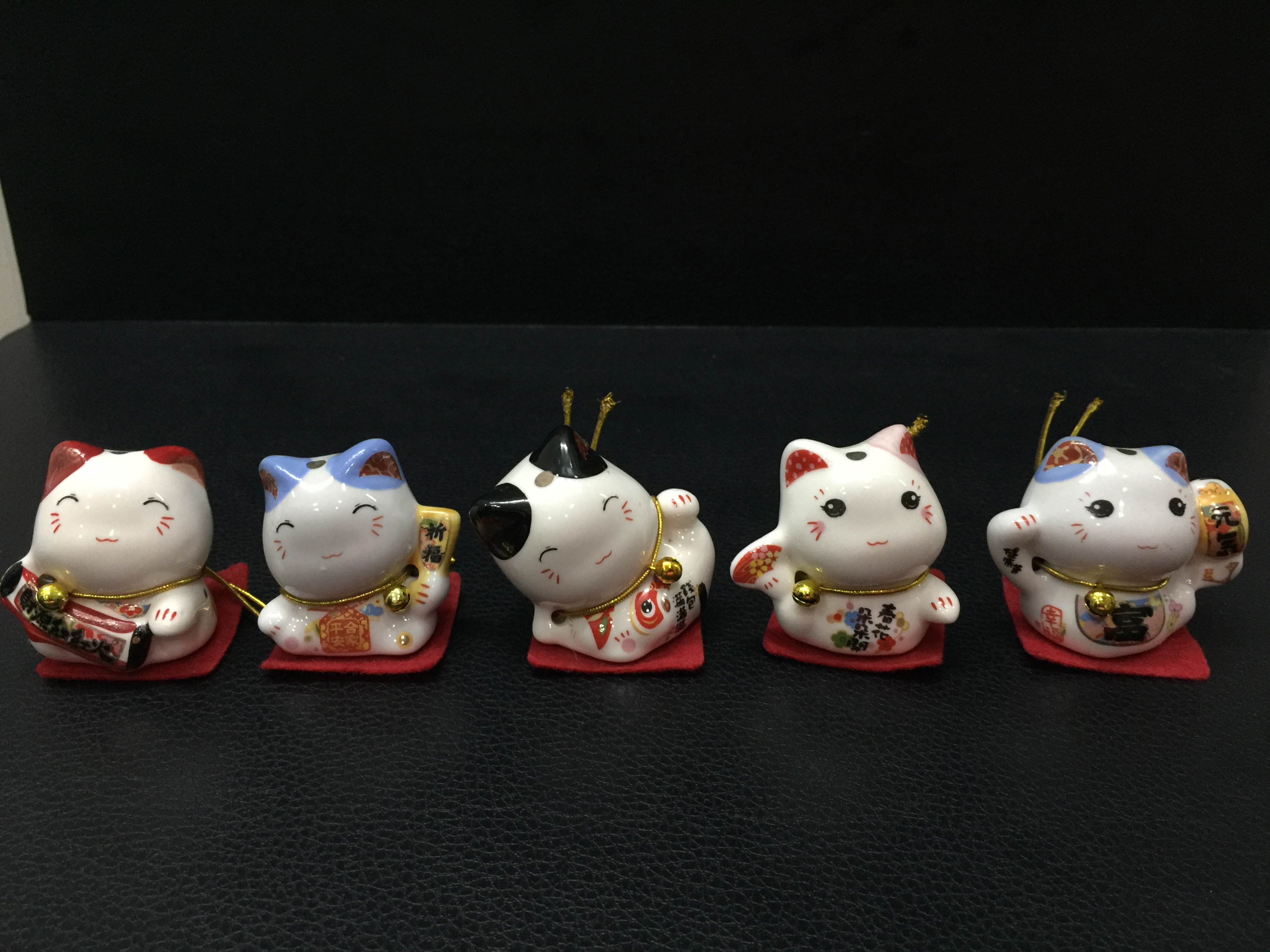 Bộ 5 chú mèo "thần tài" - Maneki Neko - bằng sứ cao cấp - Cỡ trung 03