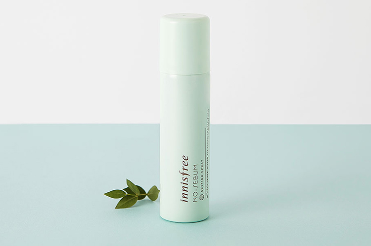 Nước Xịt Kiềm Dầu Khóa Lớp Trang Điểm Dạng Phun Sương Innisfree No Sebum Setting Spray (50ml)