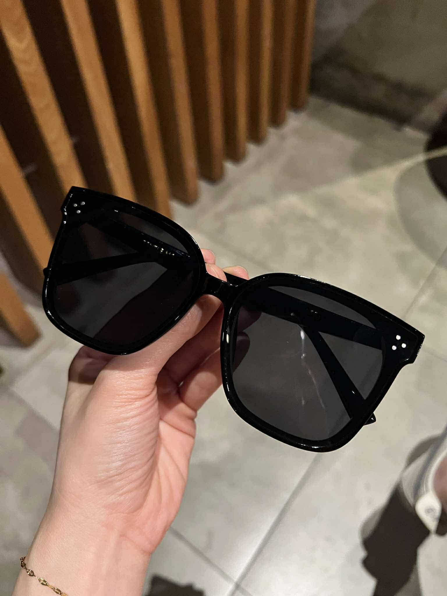 Kính mát Mắt vuông basic chống nắng thiết kế đơn giản