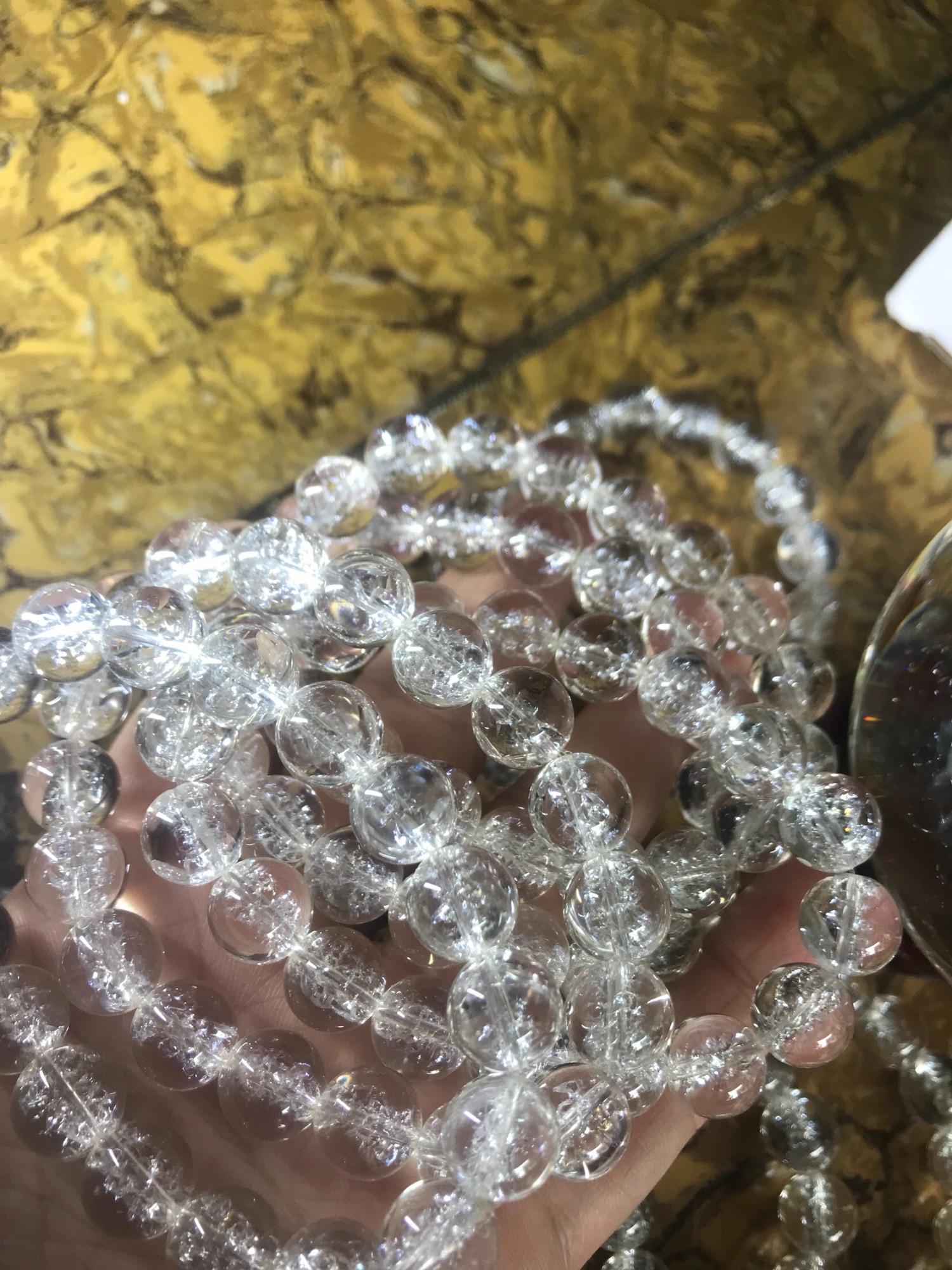 VÒNG THẠCH ANH TRẮNG TUYẾT CHIẾU 10MM NỮ MẠNG KIM MẠNG THUỶ ĐEO ĐẸP NÈ MẤY CHỊ ĐÁ THIÊN NHIÊN