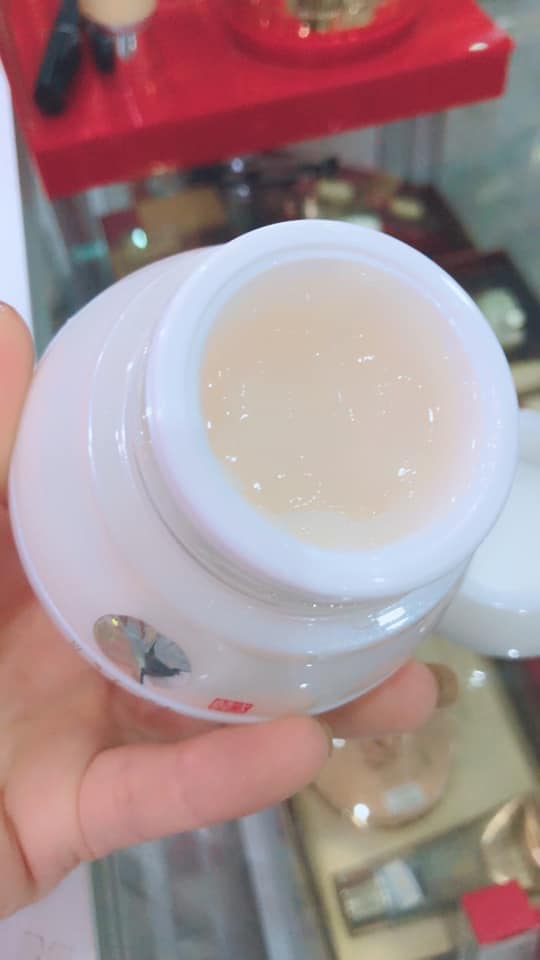 Kem Làm Trắng & Mờ Thâm Vùng Mắt Bidameun