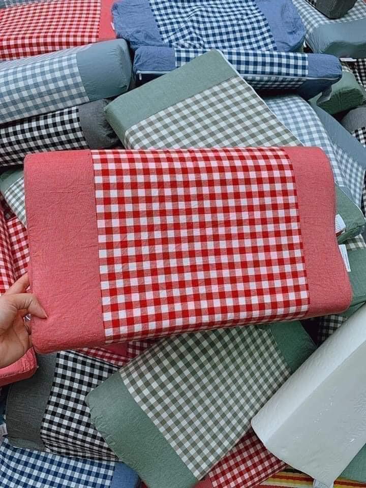 Gối cao su non đàn hồi 30*50*9 cm kẻ sọc sang trọng hiện đại có kèm vỏ