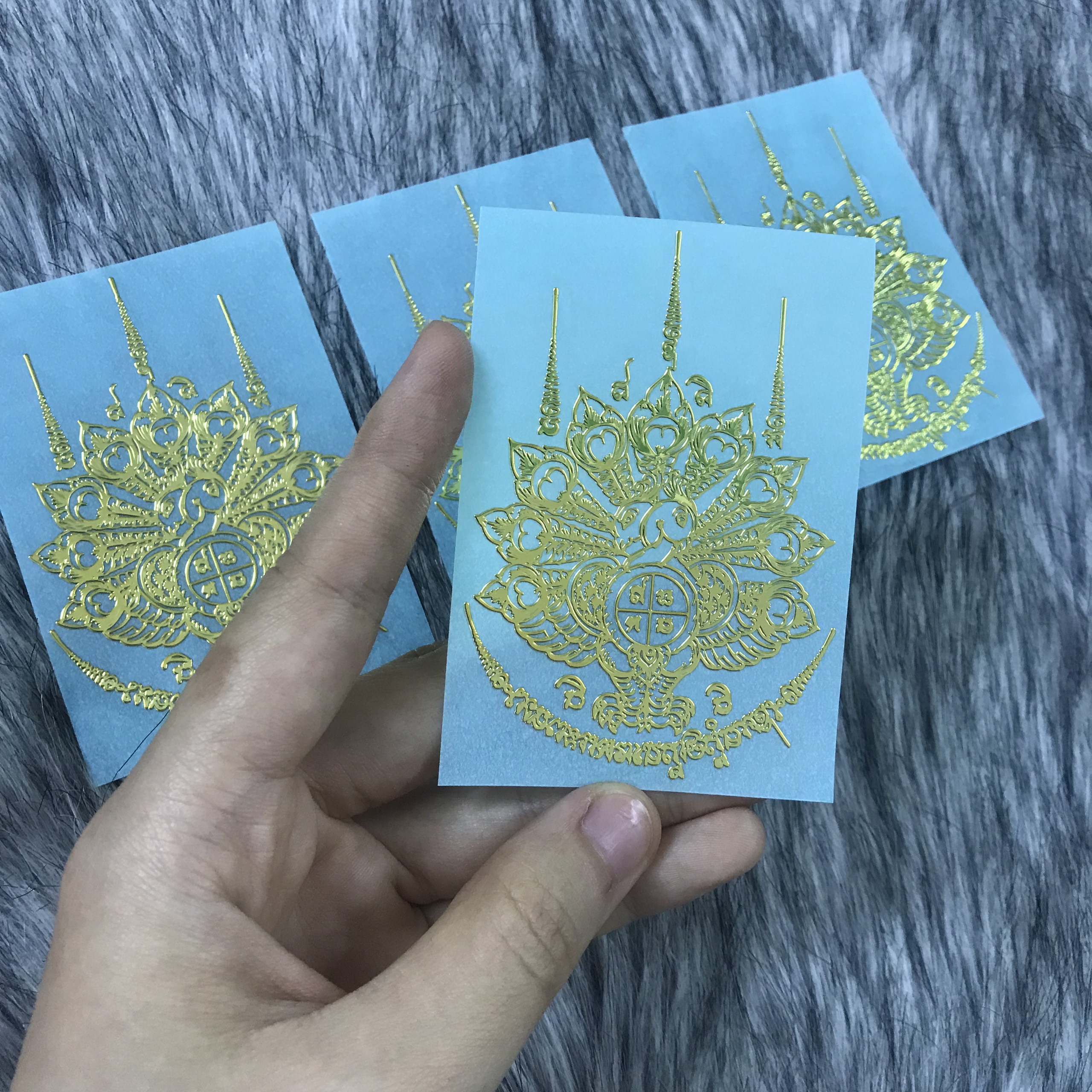Miếng dán Thái Lan Chim Công Vàng giàu có , để dán điện thoại, để nơi làm việc -SP005573