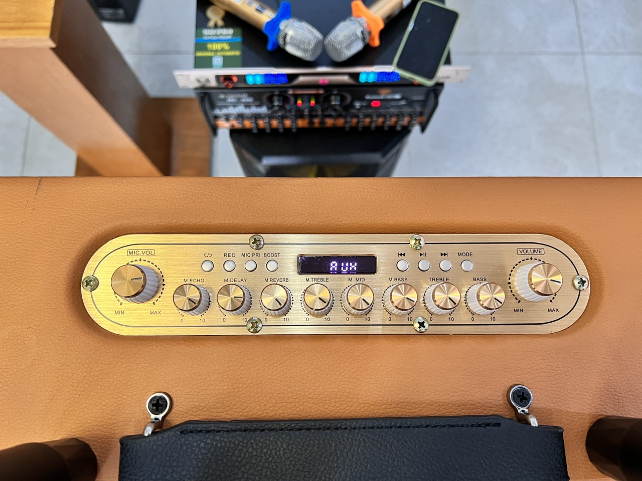 LOA KÉO XÁCH TAY 25 THÙNG BỌC DA CAO CẤP  CHUYÊN KARAOKE VÀ NGHE NHẠC BELLPLUS (HÀNG CHÍNH HÃNG)