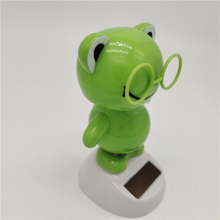 Nội thất xe năng lượng mặt trời với các bộ phận xoay ếch