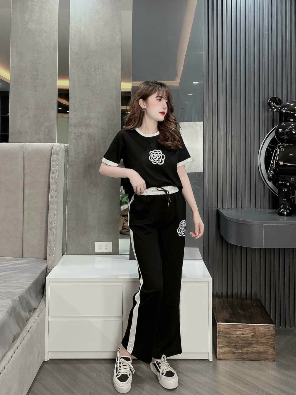 Đồ bộ thun form rộng quần ống suông thêu hoa cao cấp