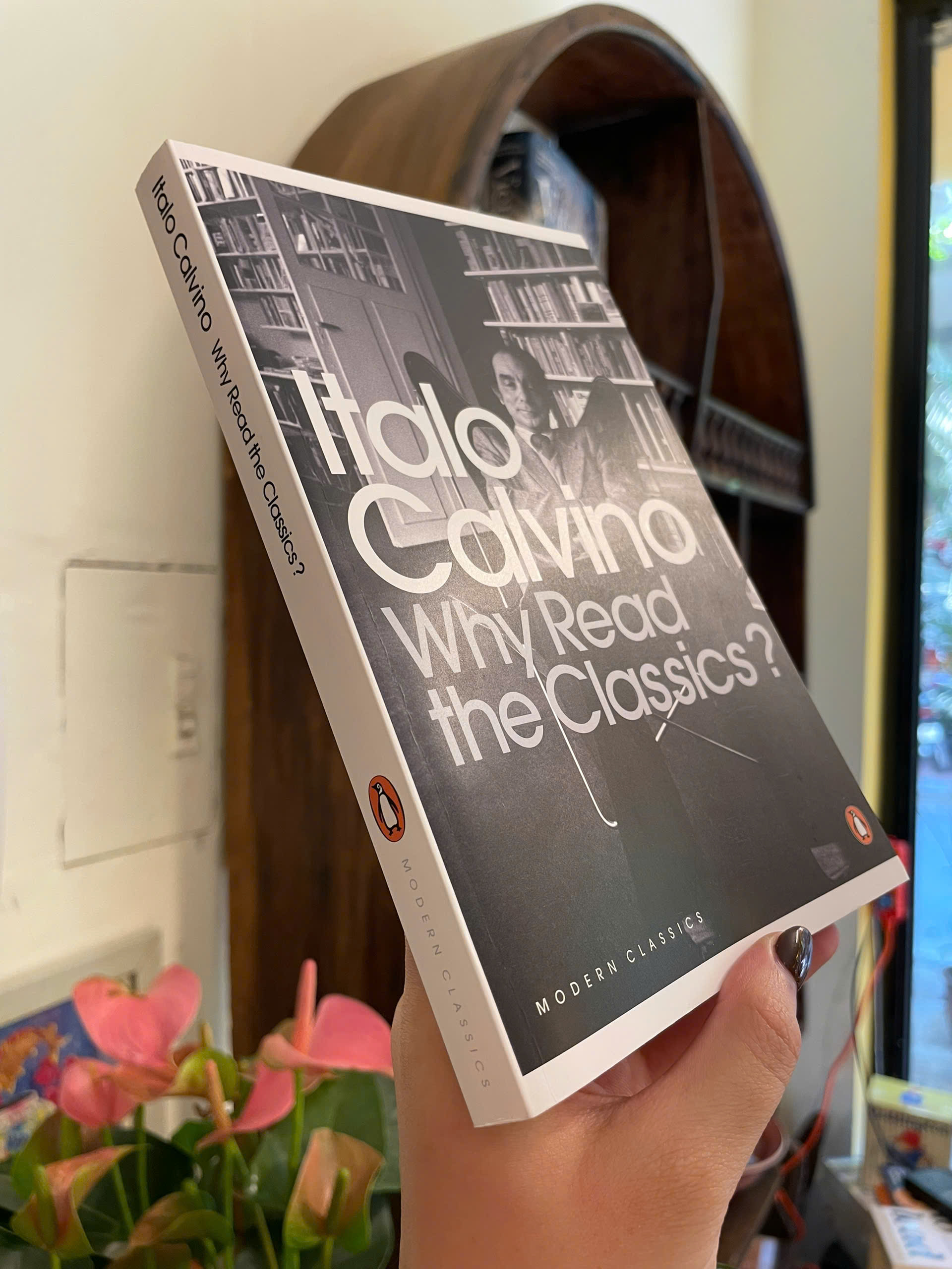 Sách - Why Read the Classics? - Italo Calvino| Nonfiction / Literary Criticism / Ngoại văn Nhập khẩu