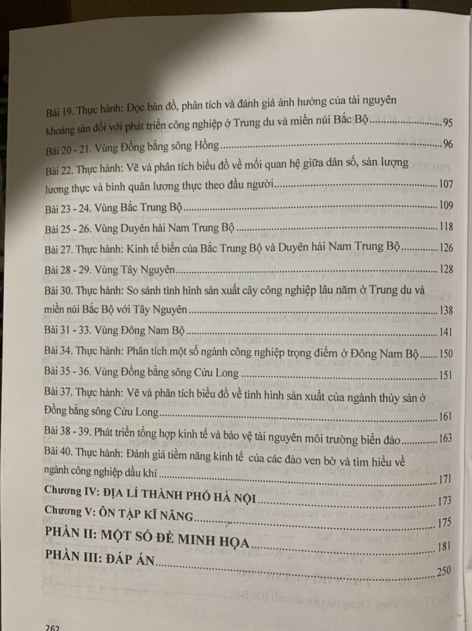 Hướng dẫn trọng tâm Ôn luyện thi vào lớp 10 THPT môn Địa lí