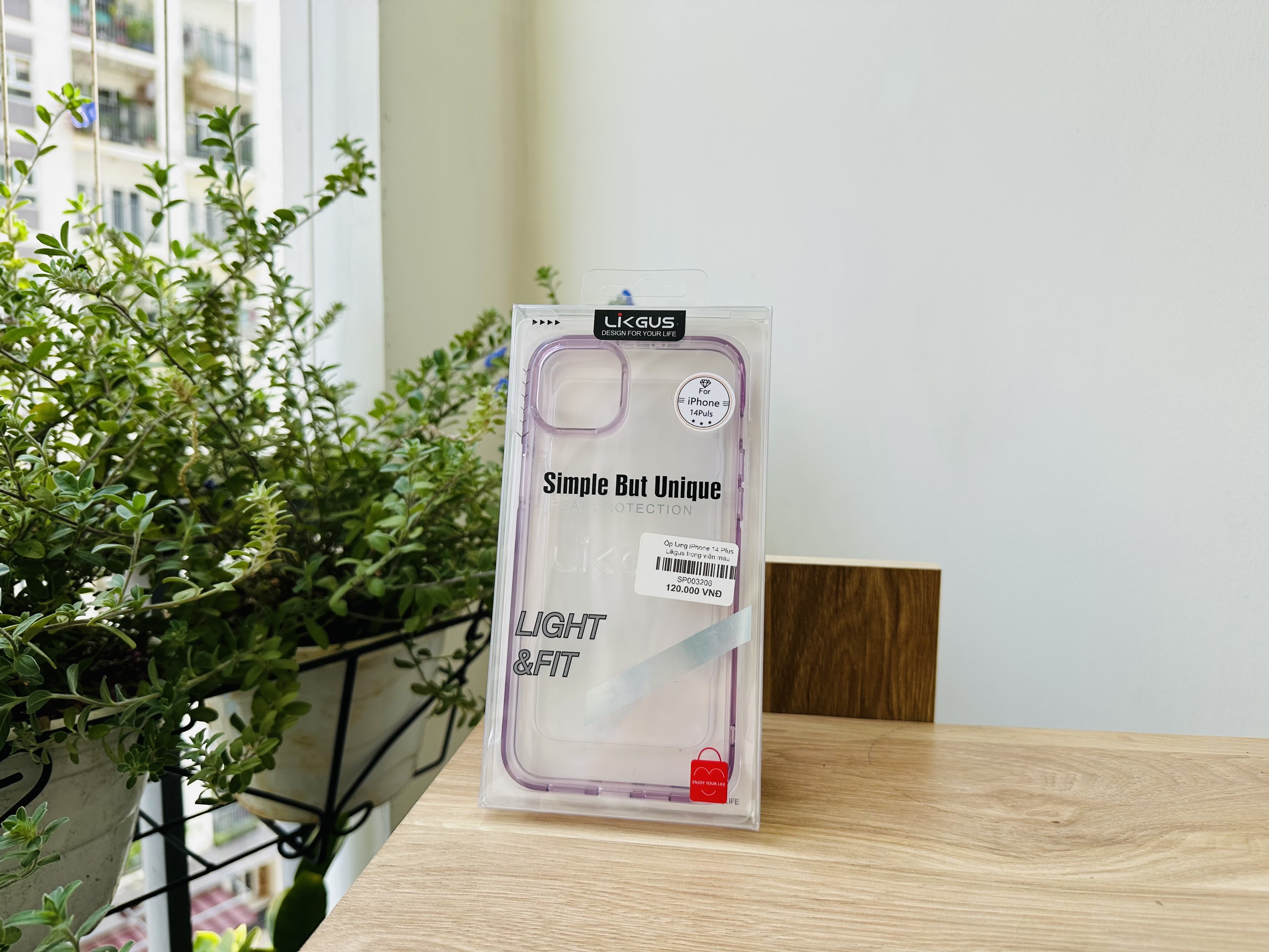 Ốp lưng dành cho iPhone 14 Plus Likgus trong viền màu tím- Hàng chính hãng
