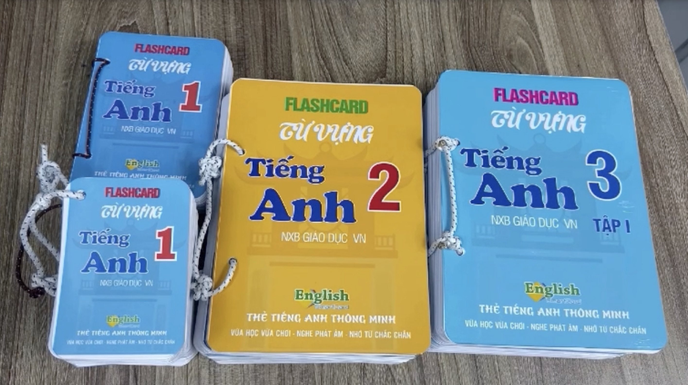 4 Bộ flashcard Tiếng Anh Lớp 1 2 3 khổ lớn A5, có phát âm và hình ảnh sinh động