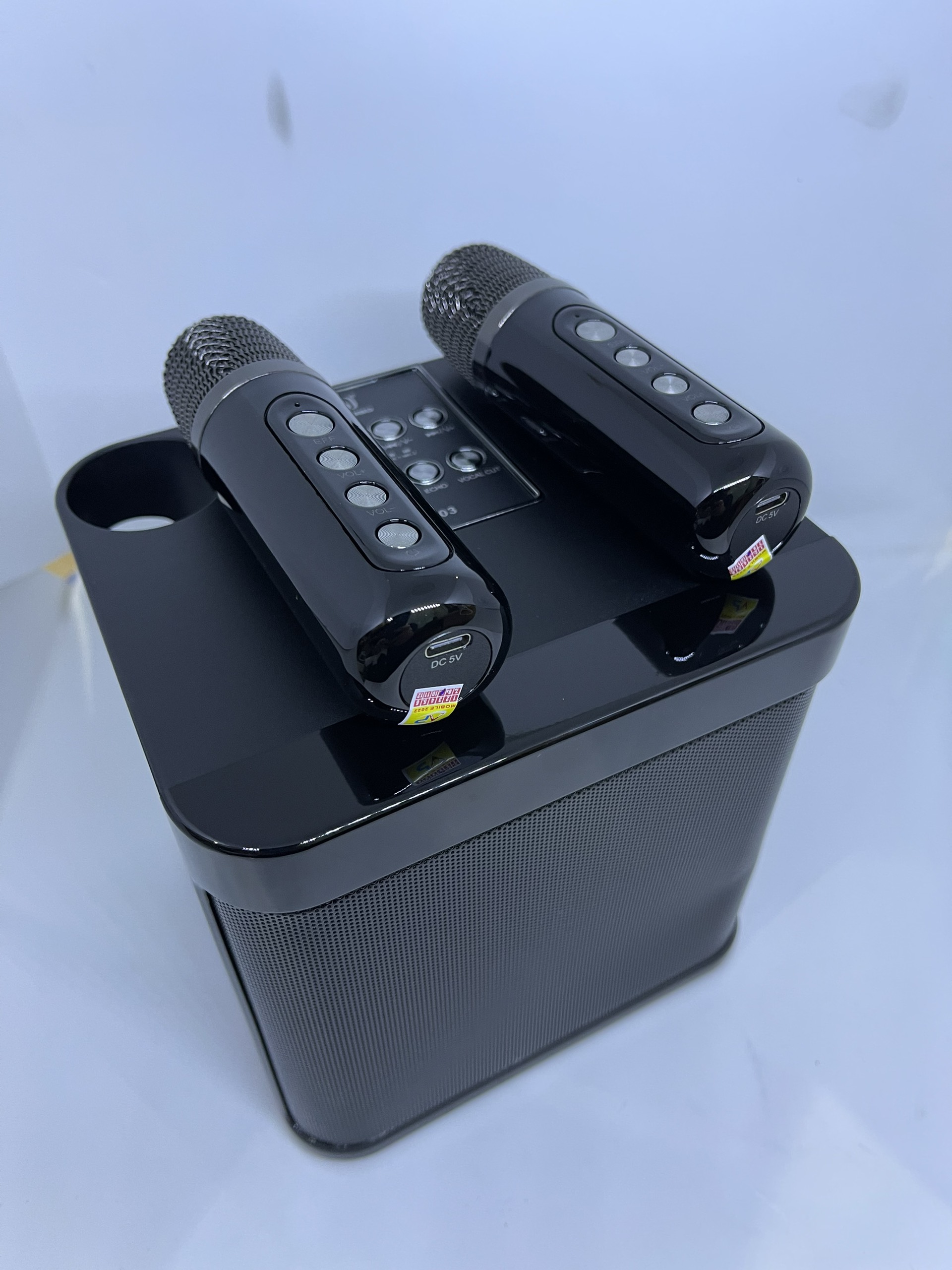 Bộ loa và micro karaoke YS203, phù hợp với hoạt động giải trí, làm phụ kiện trợ giảng khi đứng lớp, âm thanh lớn, chất lượng âm thanh tốt