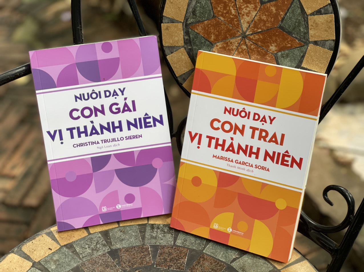 NUÔI DẠY CON GÁI VỊ THÀNH NIÊN & NUÔI DẠY CON TRAI VỊ THÀNH NIÊN  - Christina Trujillo Sieren và Marissa Garcia Soria –Thanh Mai & Ngô Loan dịch - Thái Hà  - NXB Lao Động