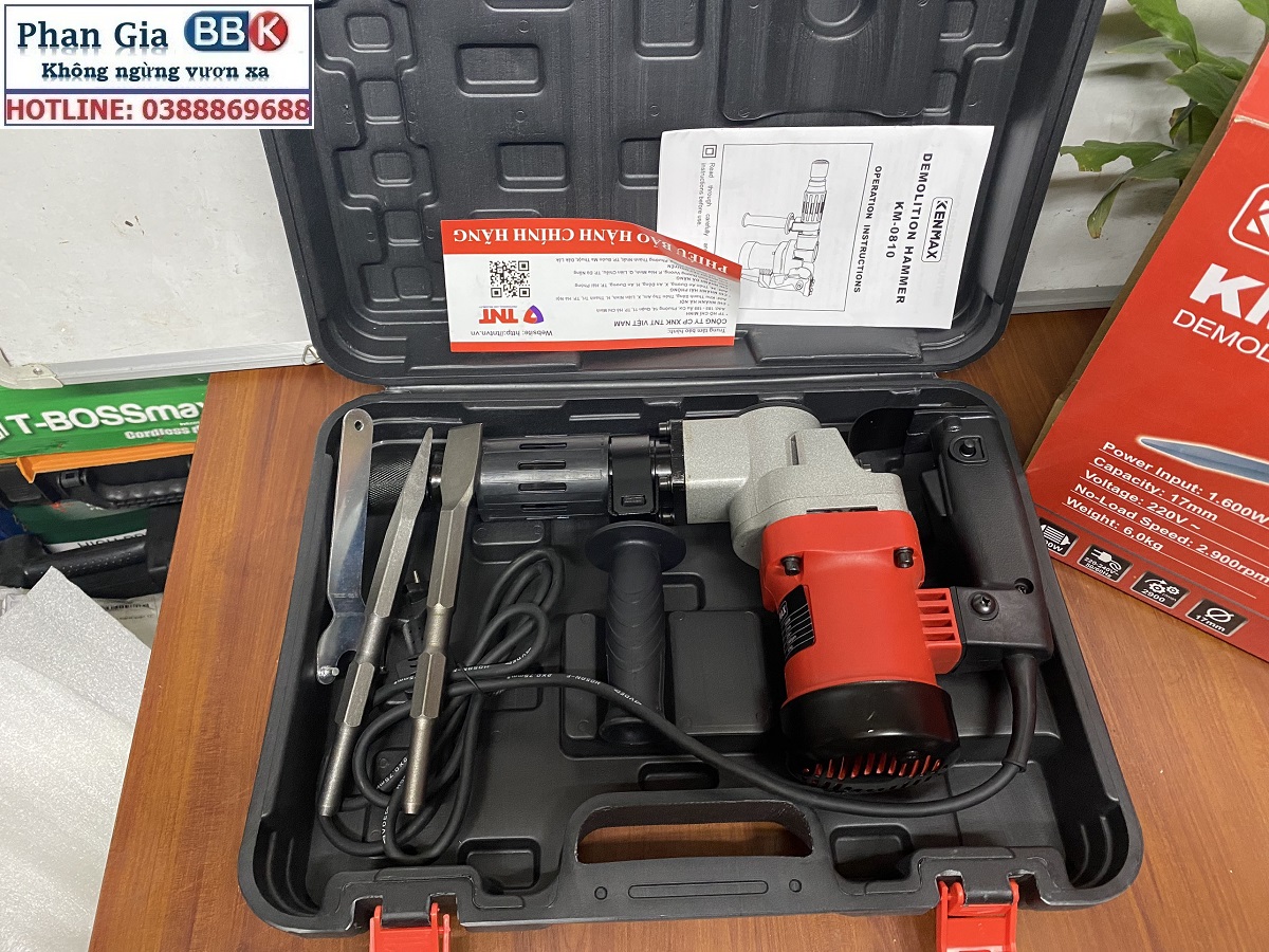 Máy chuyên đục phá bê tông Kenmax 0810, Công suất chuẩn 1600W, Bảo hành 12 tháng