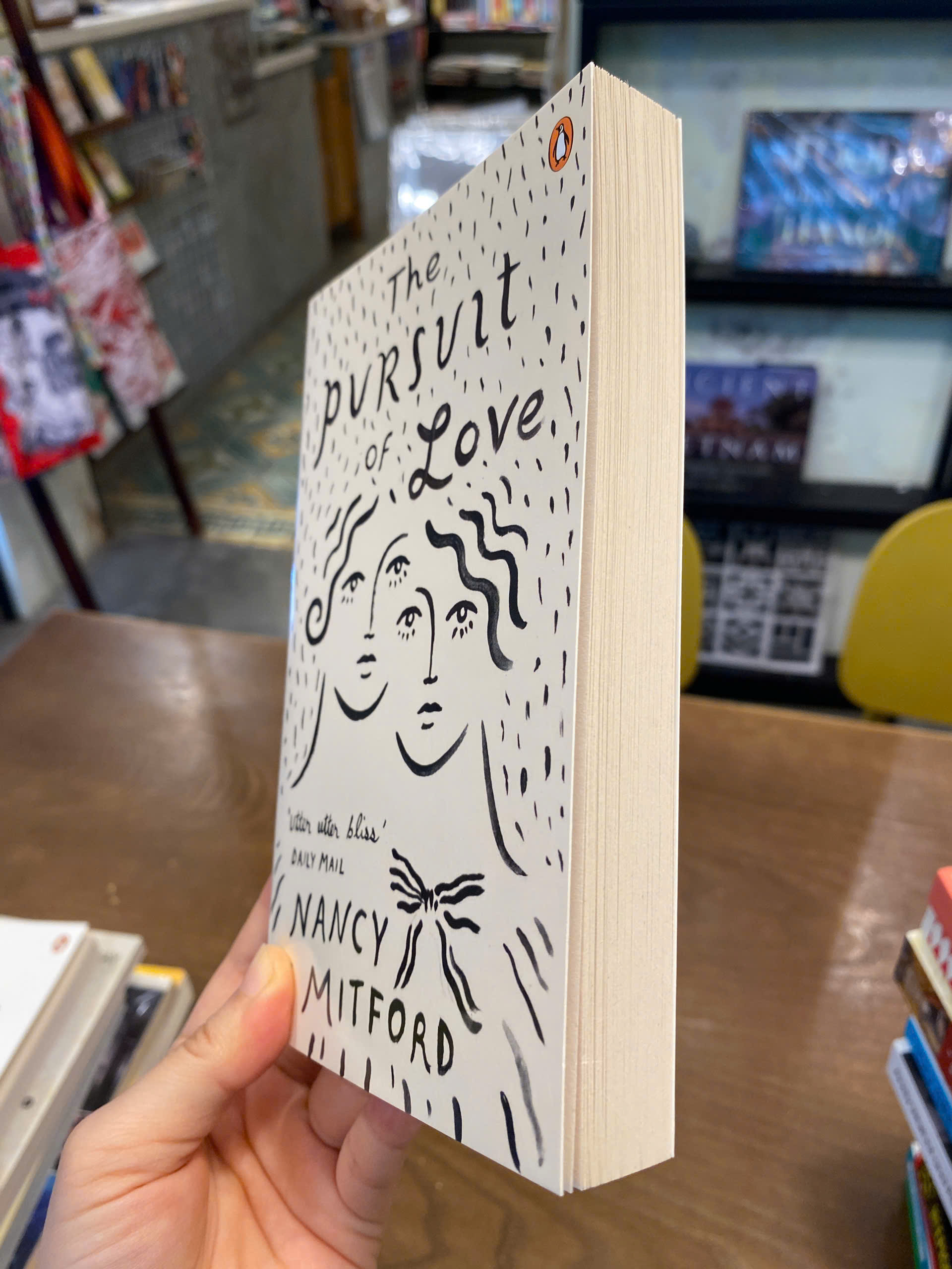 Sách - The Pursuit of Love by Nancy Mitford | Classics Romance / Historical Fiction / Ngoại văn