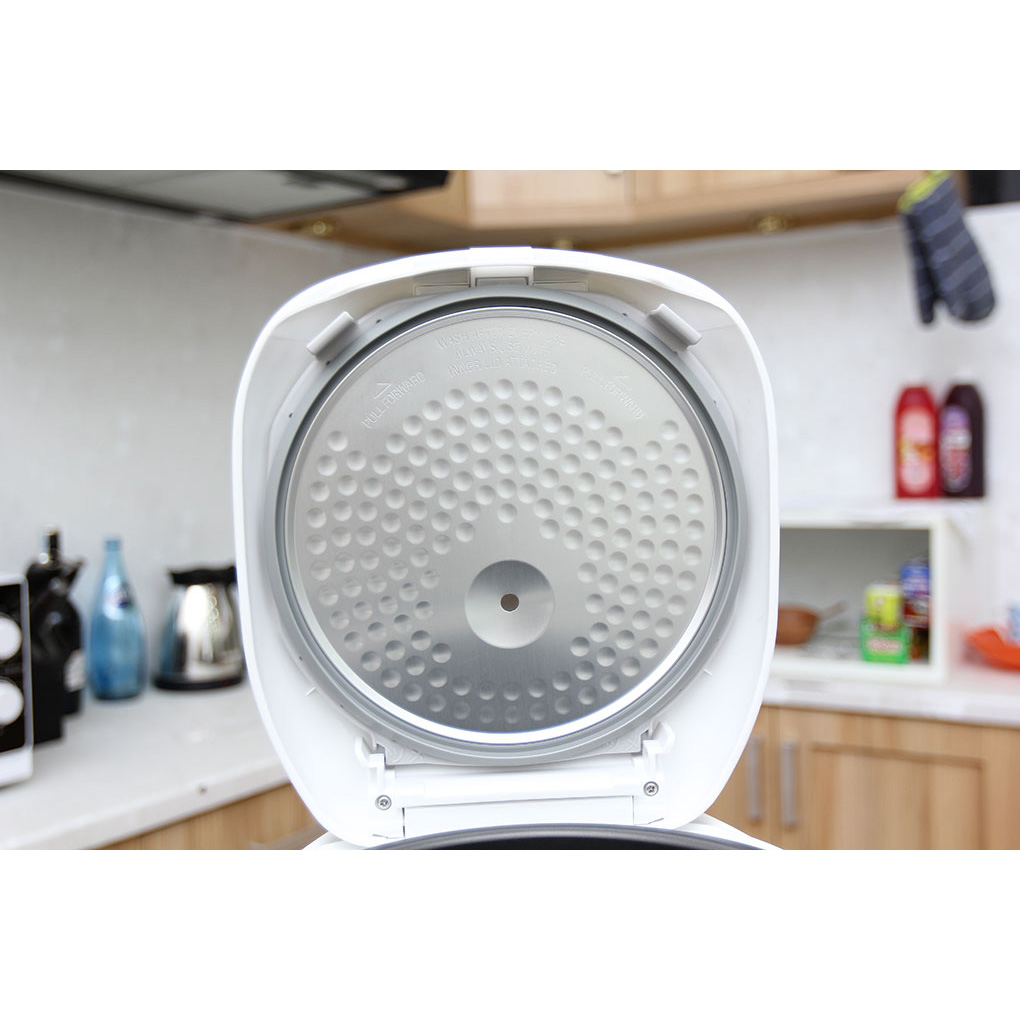 Nồi Cơm Điện Tử Zojirushi ZONC-NS-ZAQ18-WZ - Hàng chính hãng