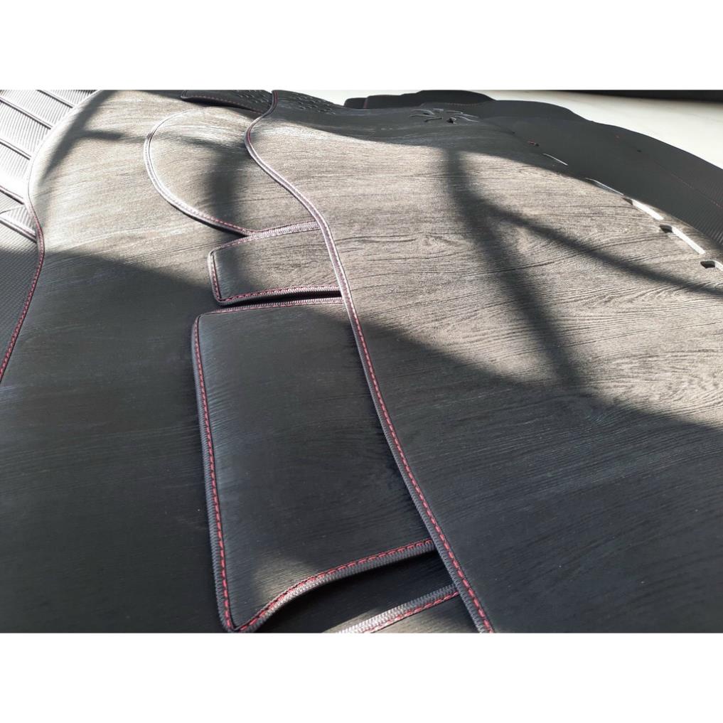 Thảm Taplo da vân gổ xe PEUGEOT 3008 đời 2019-2023 cao cấp, chống nóng, chống trơn trượt
