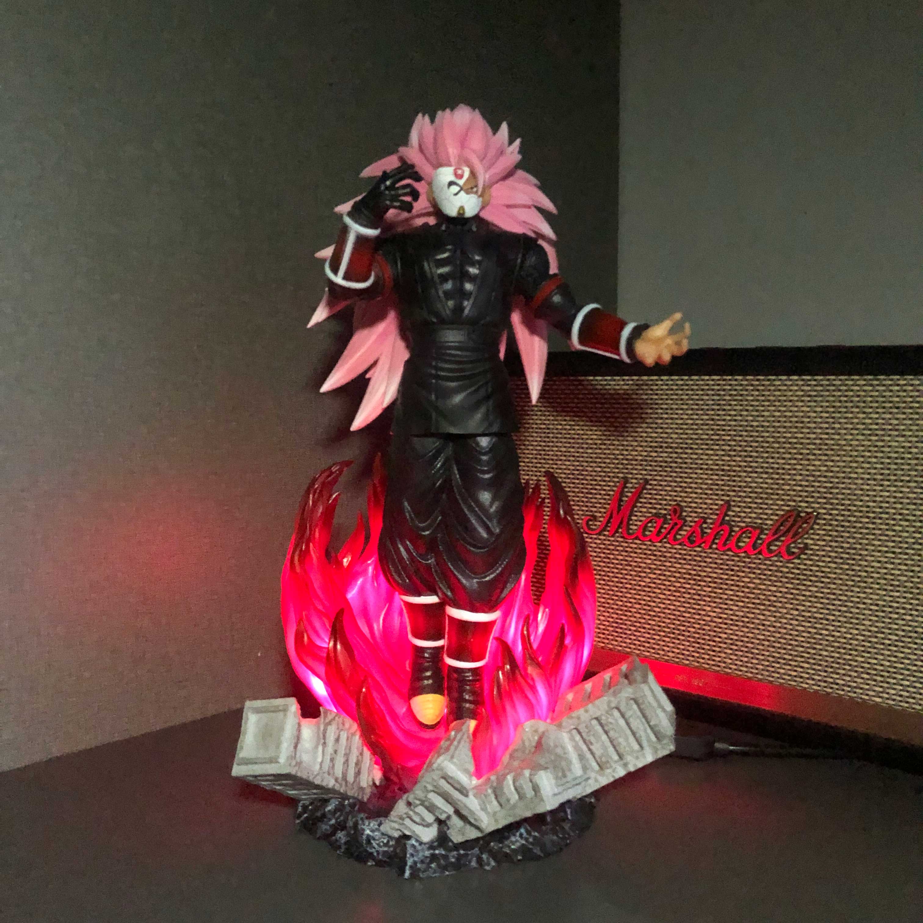 Mô hình Black Goku SSJ3 30 cm có LED  - Dragon Ball